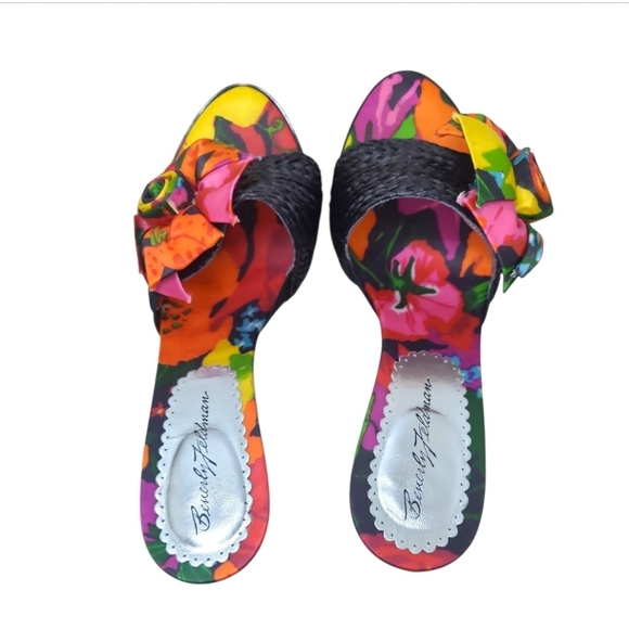 Vintage Beverly Feldman “Enrich Me” Black Linen Peony Sandals with Heels Size 7 - Picture 6 of 11